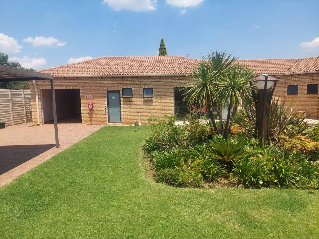 House in Vereeniging, Gauteng, South Africa 5 - 18704614