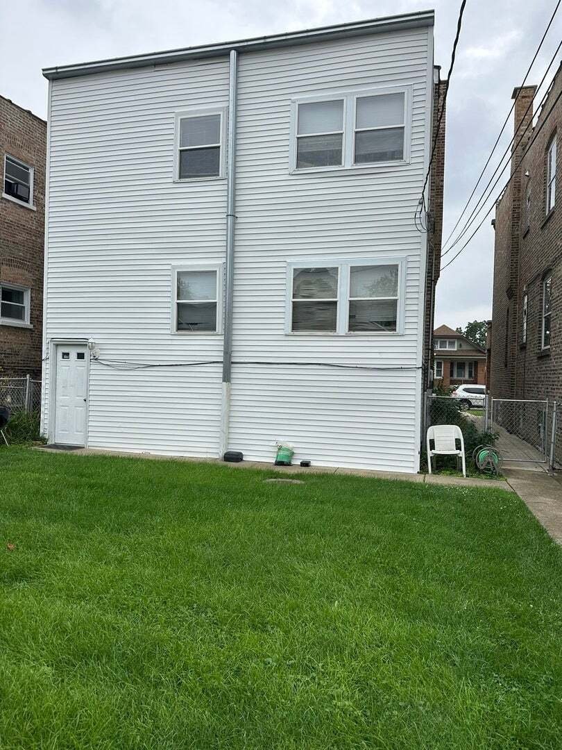 Berwyn, Illinois, United States 2 - 18706303