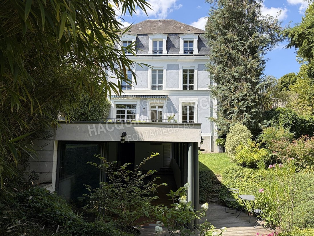 House in Fontainebleau, Ile-de-France, France 3 - 18707061