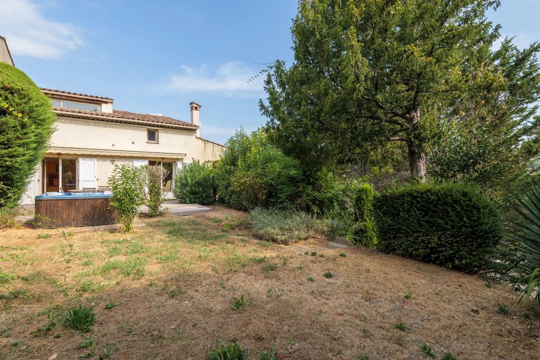 Villa in La Colle-sur-Loup, Provence-Alpes-Côte d'Azur, France 2 - 18704036