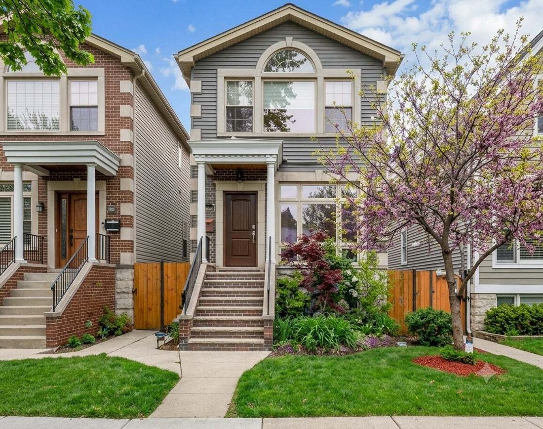House in Chicago, Illinois, United States 1 - 18703677