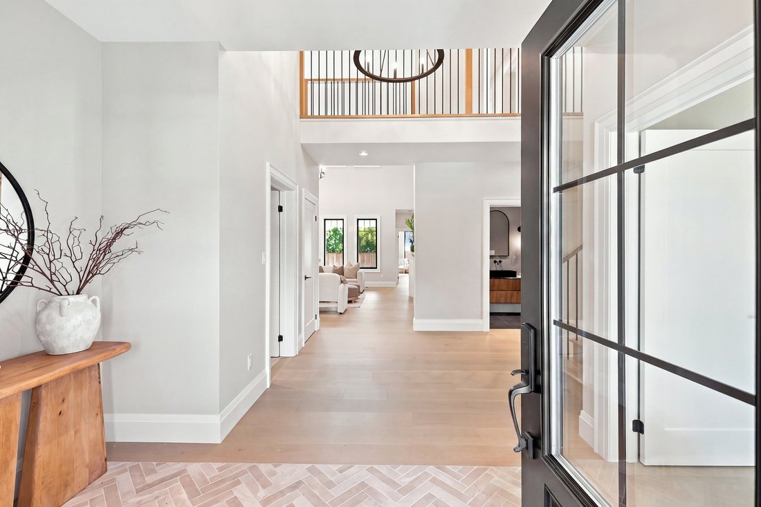 House in Collingwood, Ontario, Canada 4 - 18704873