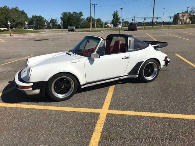 Porsche 911 in Calverton, NY, United States 2 - 18706508