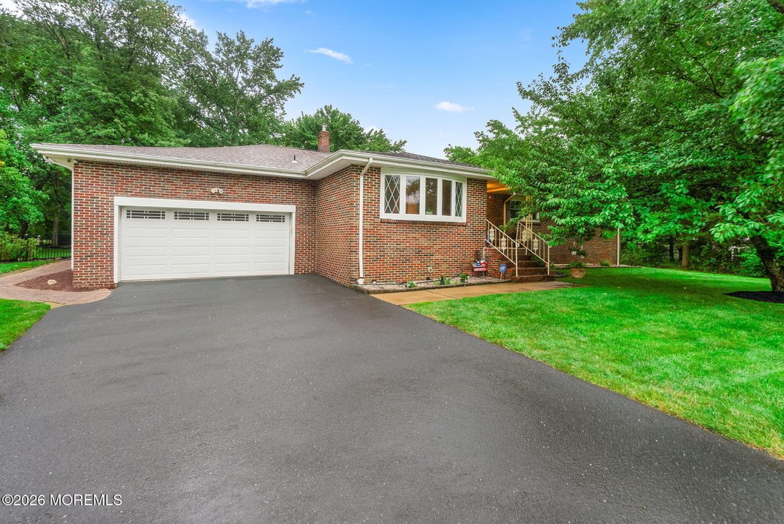 House in Old Bridge Township, New Jersey, United States 3 - 18705351
