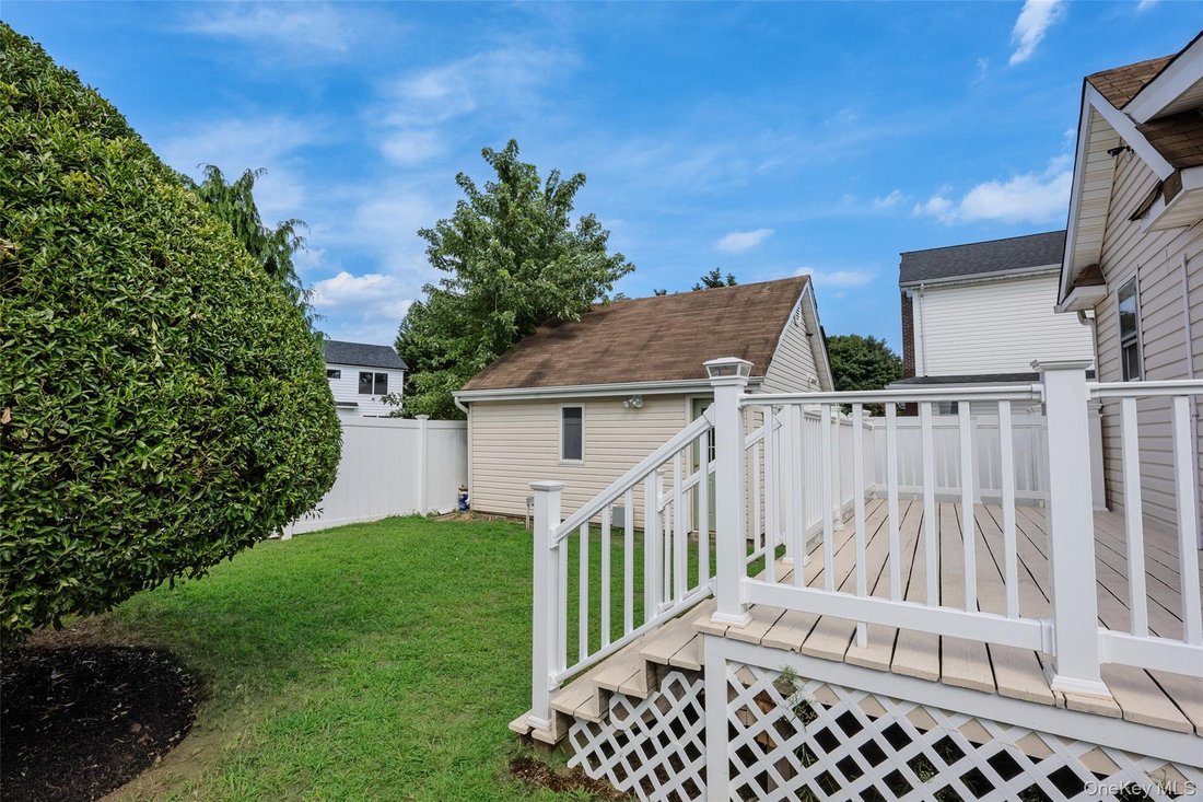 Casa a Bethpage, New York, Stati Uniti 5 - 18709710