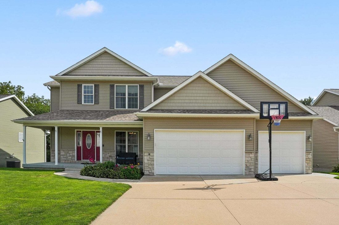 House in Le Claire, Iowa, United States 2 - 18703567