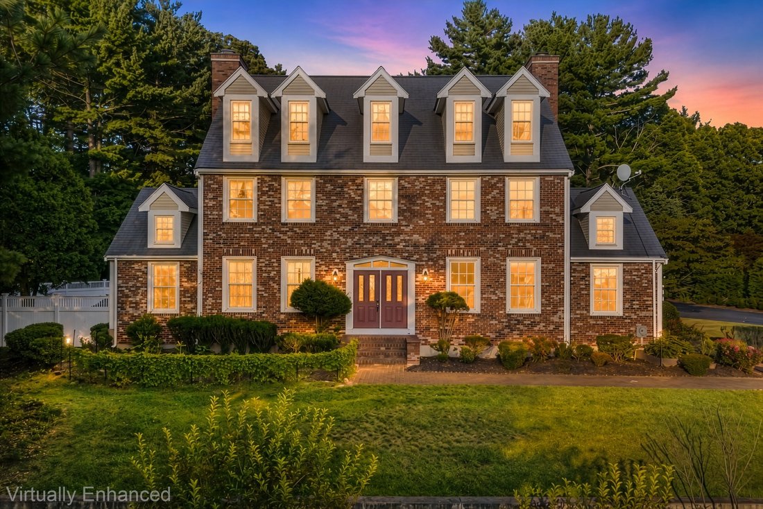 House in Pembroke, Massachusetts, United States 4 - 18710386