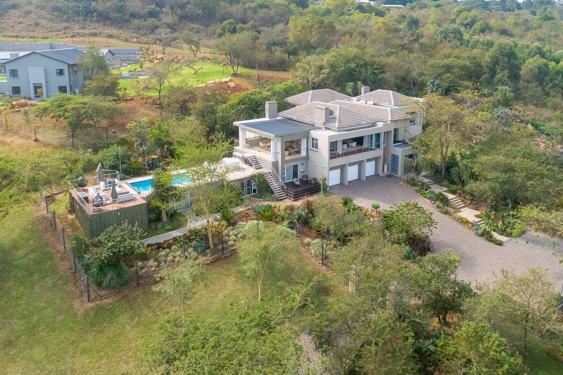 House in White River, Kingsview, Mbombela 1 - 18707159