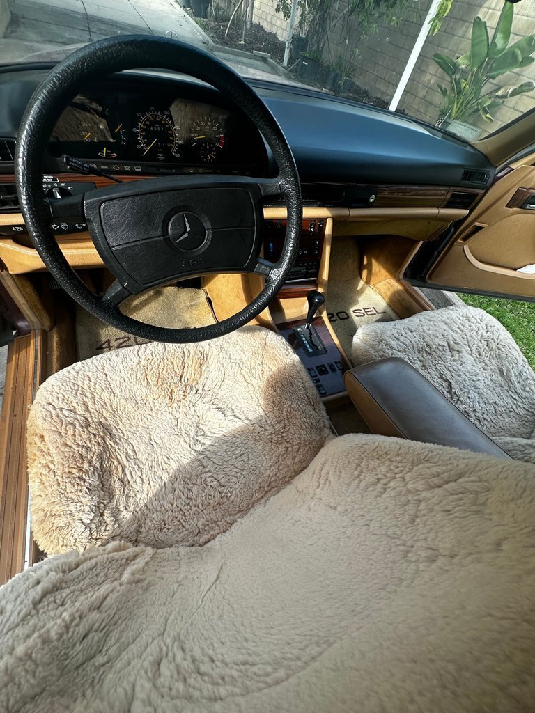 Sedan in Glendale, United States 5 - 18708973