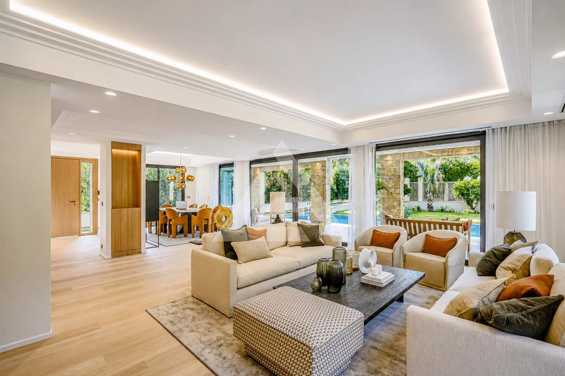 Villa in Saint-Jean-Cap-Ferrat, Provence-Alpes-Côte d'Azur, France 4 - 18704490