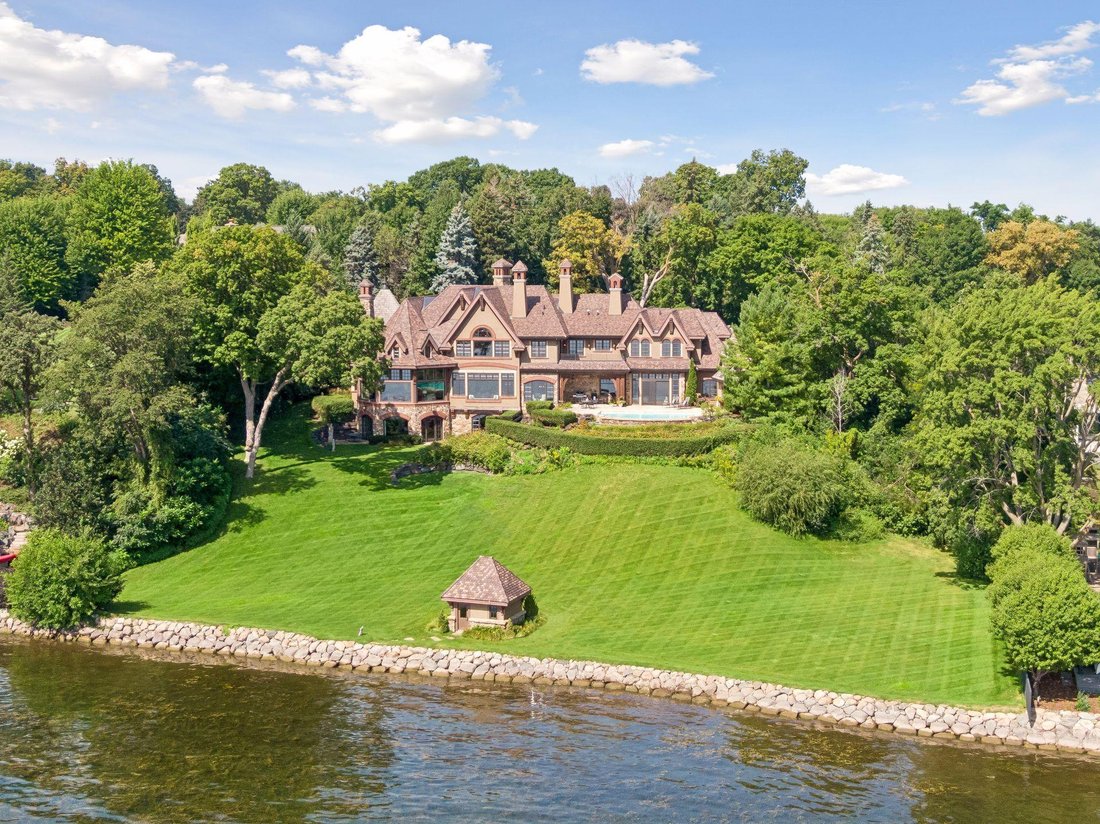 House in Wayzata, Minnesota, United States 1 - 17746601
