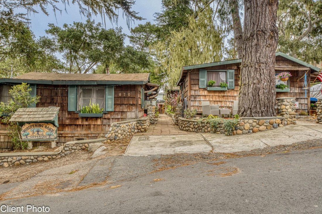 Monterey, California, United States 5 - 18705594