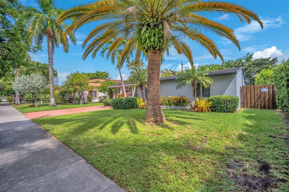 House in Hallandale Beach, Florida, United States 3 - 18706011