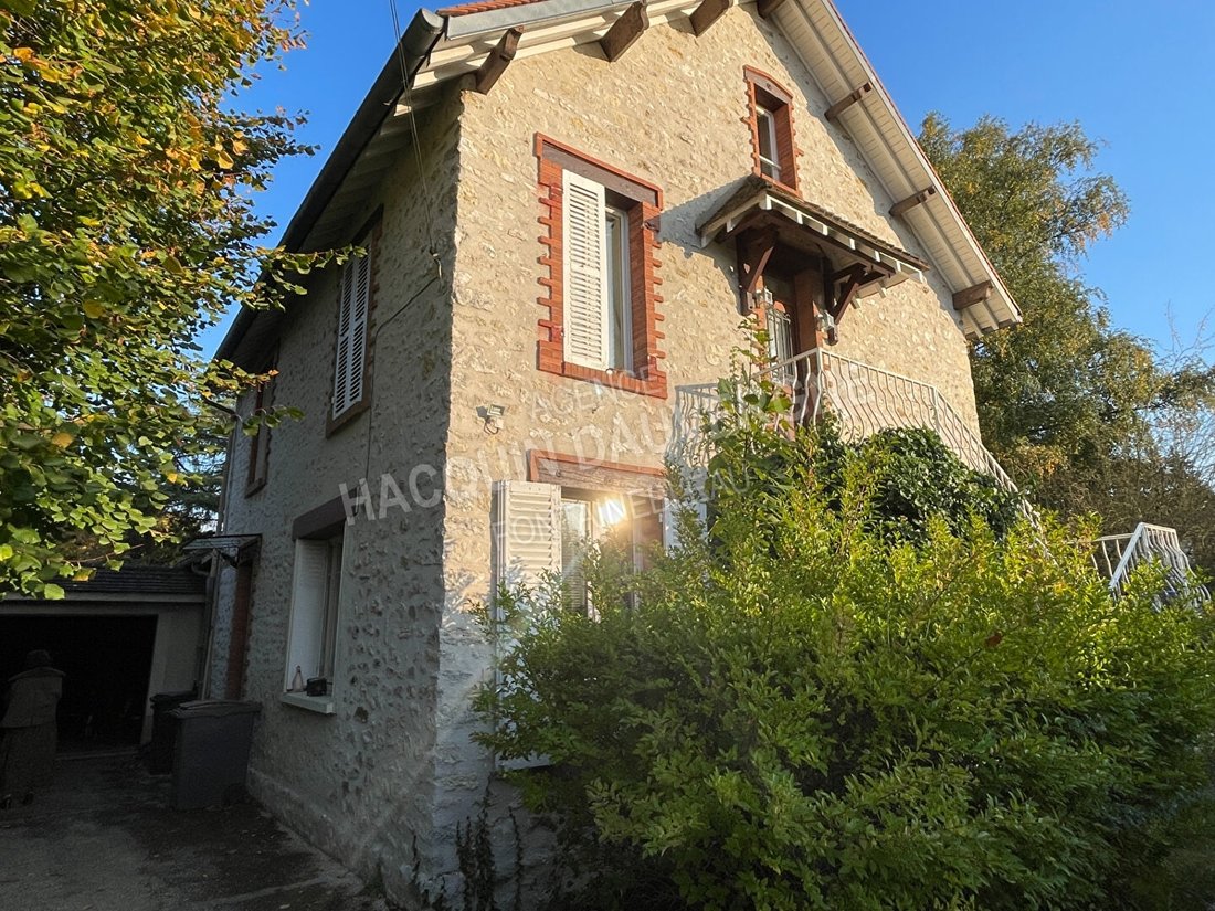 House in La Rochette, Ile-de-France, France 2 - 18707065