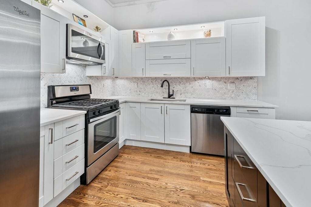 Condo in Chicago, Illinois, United States 5 - 18703633