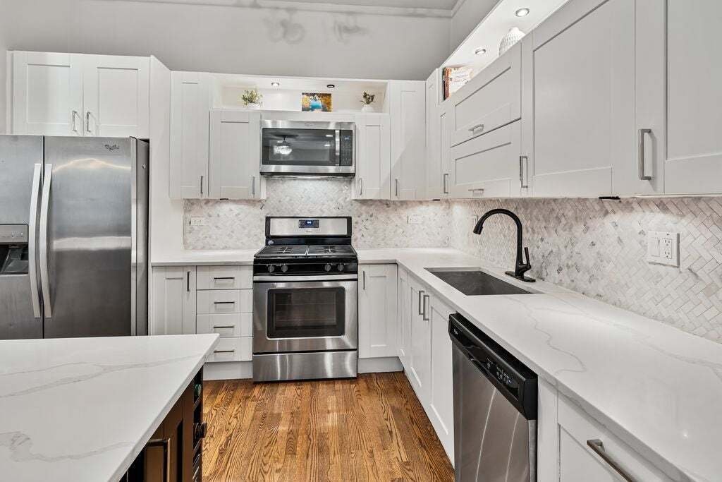 Condo in Chicago, Illinois, United States 4 - 18703633
