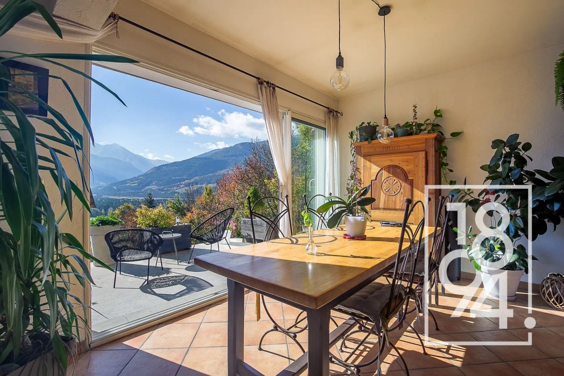 Casa en Saint-Pons, Provenza-Alpes-Costa Azul, Francia 1 - 17534525