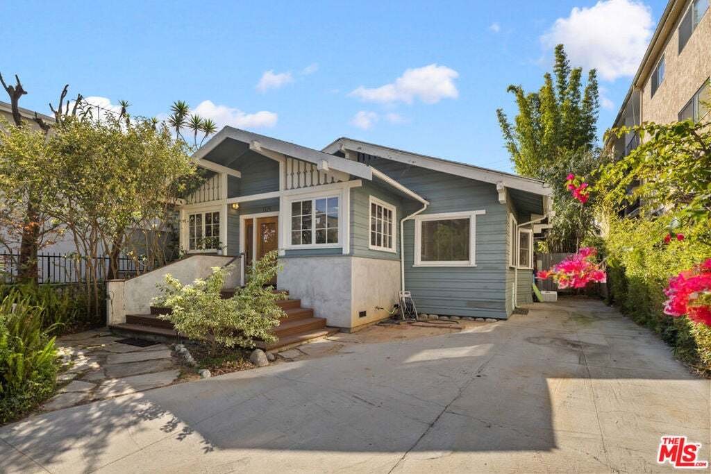 Santa Monica, California, United States 1 - 18705304