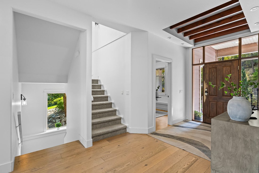 House in Kelowna, British Columbia, Canada 3 - 18708212