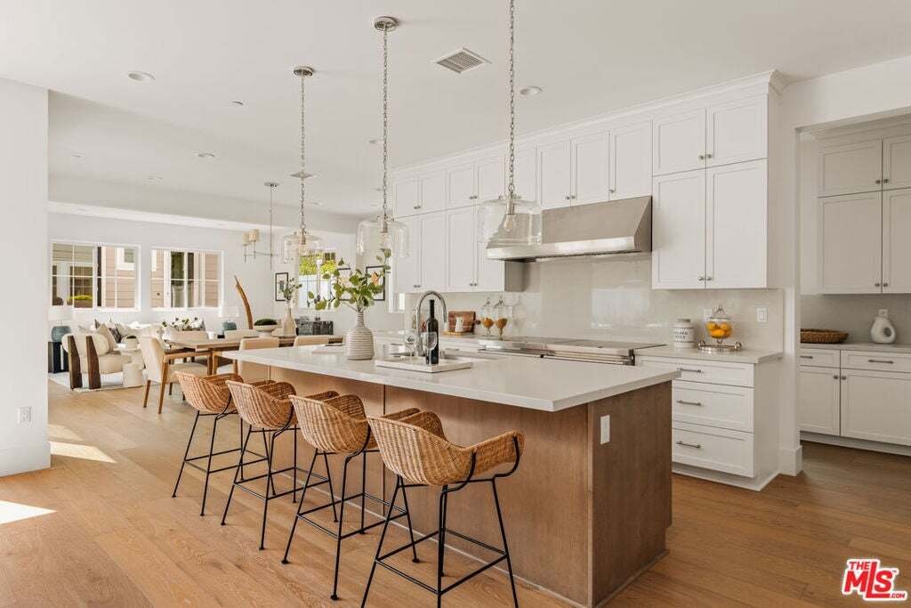 House in Los Angeles, California, United States 2 - 18708549