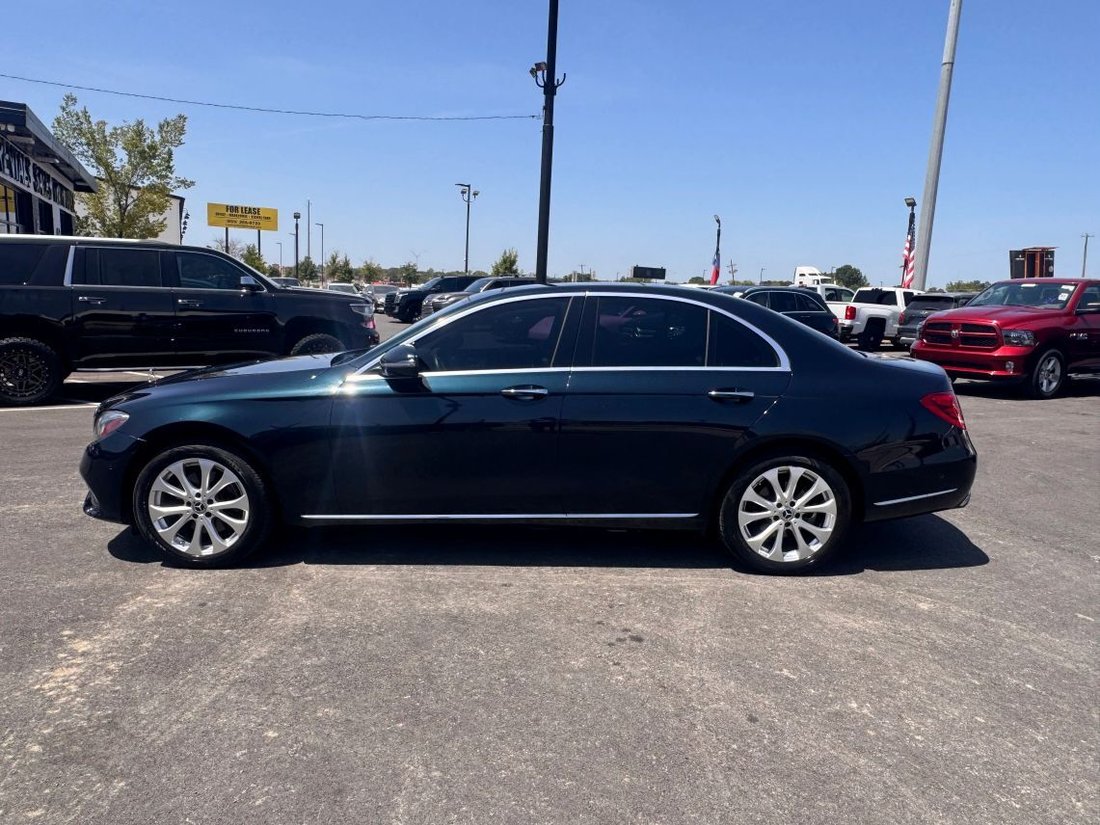 Sedan in Dallas, TX, United States 4 - 18707749