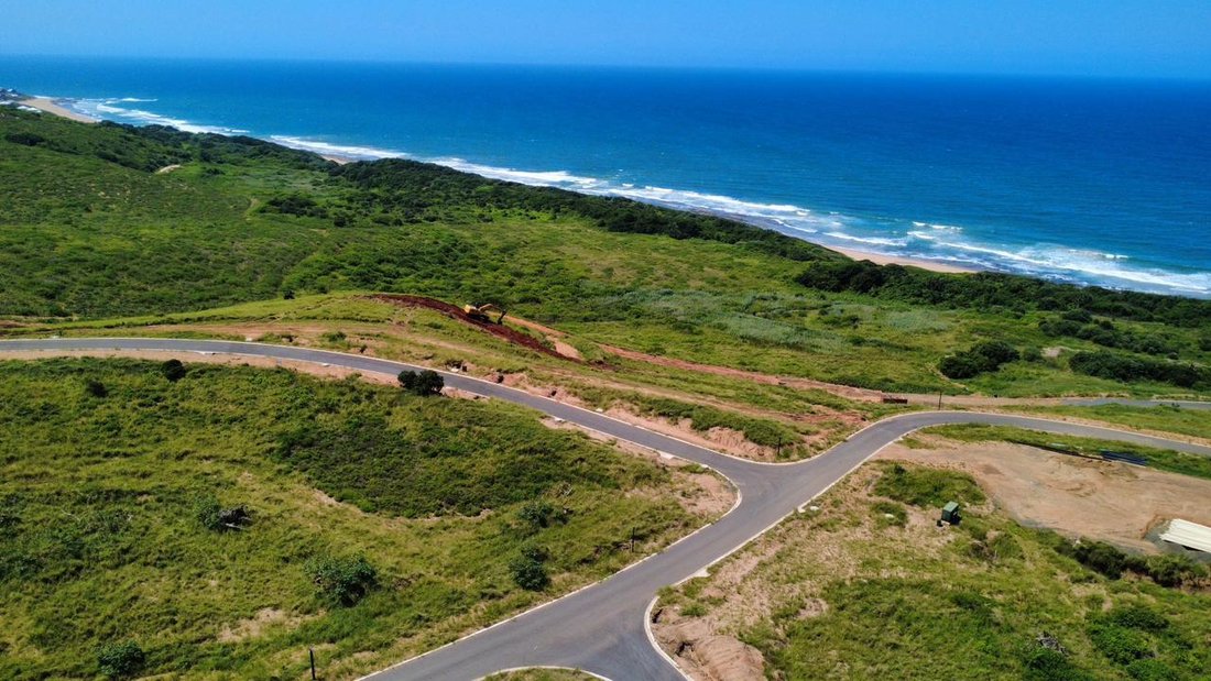 Land in Port Zimbali, KwaZulu-Natal, South Africa 5 - 18707140