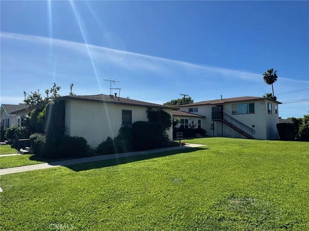 Whittier, California, United States 2 - 18703194