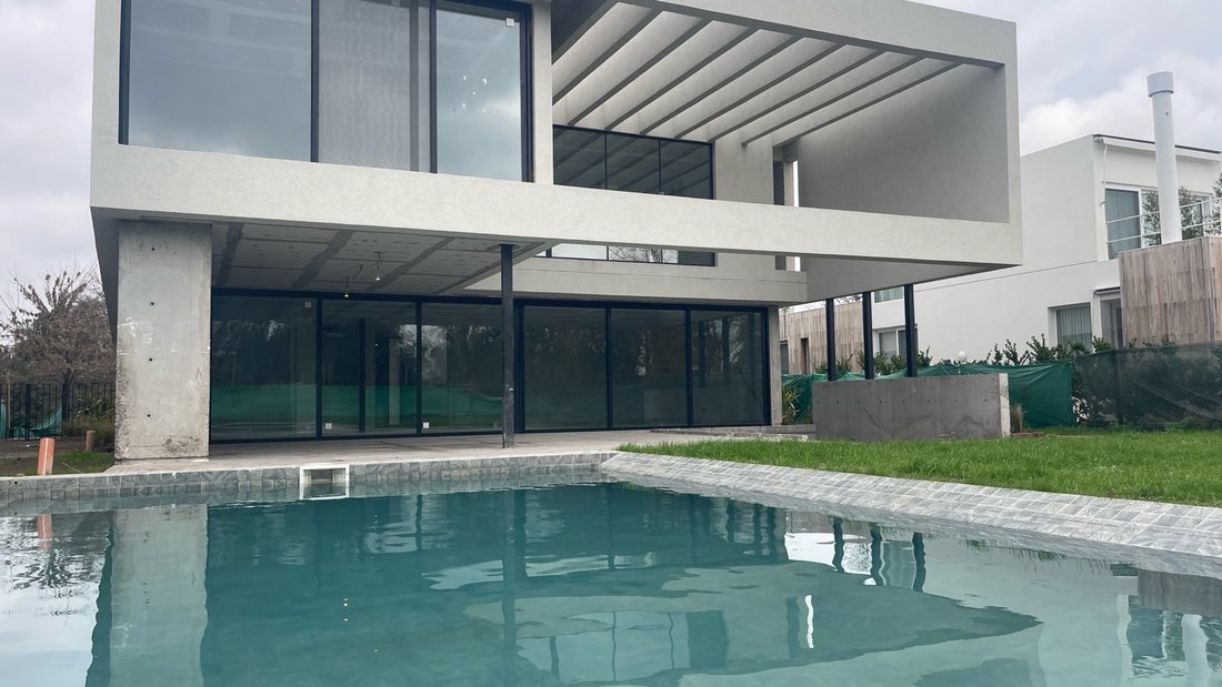 House in La Lonja, Buenos Aires Province, Argentina 4 - 18703668