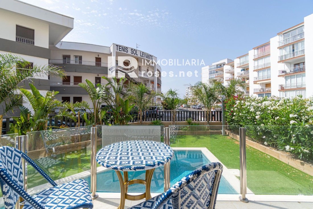 Apartment in Roses, Catalonia, Spain 1 - 18704066