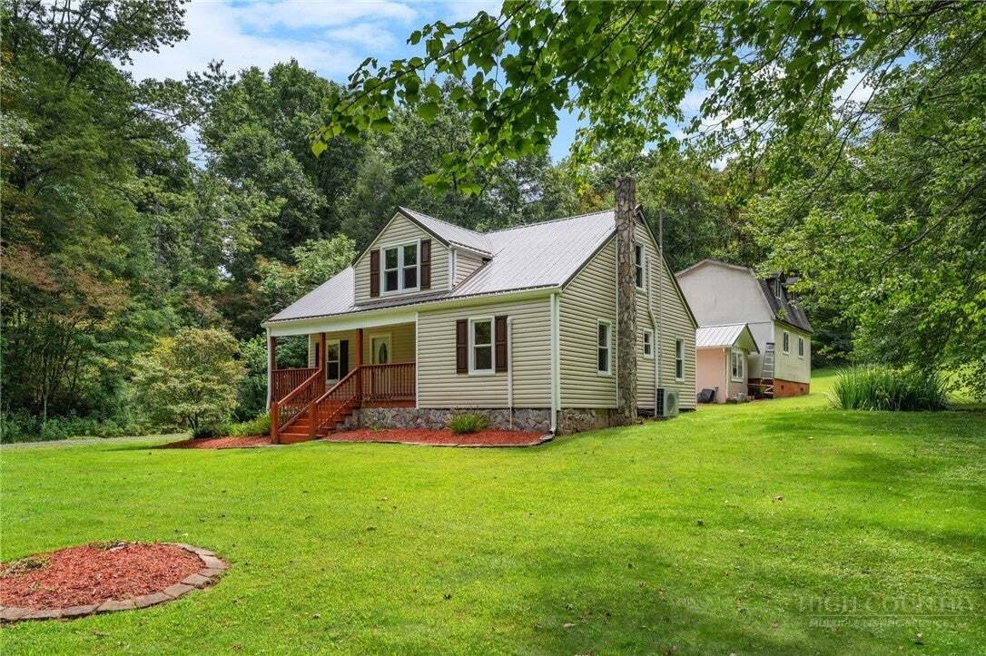 House in Lansing, North Carolina, United States 1 - 18704999