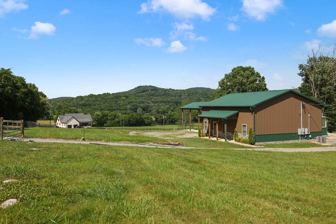 House in Watertown, Tennessee, United States 3 - 18703577