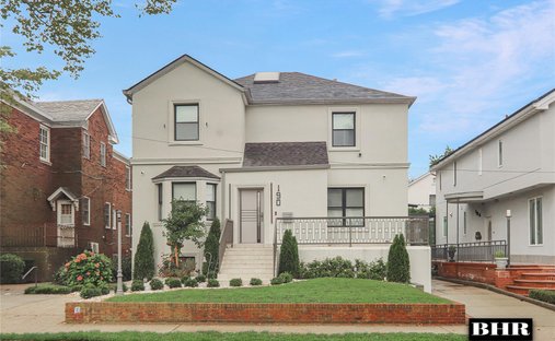 House in New York, New York, United States 1