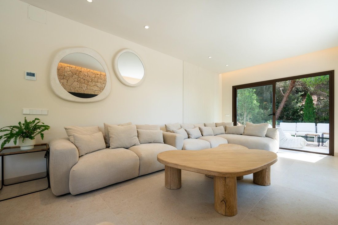 Villa in Cala Llonga, Ibiza, Santa Eularia des Riu, Balearic Islands 4 - 18708952