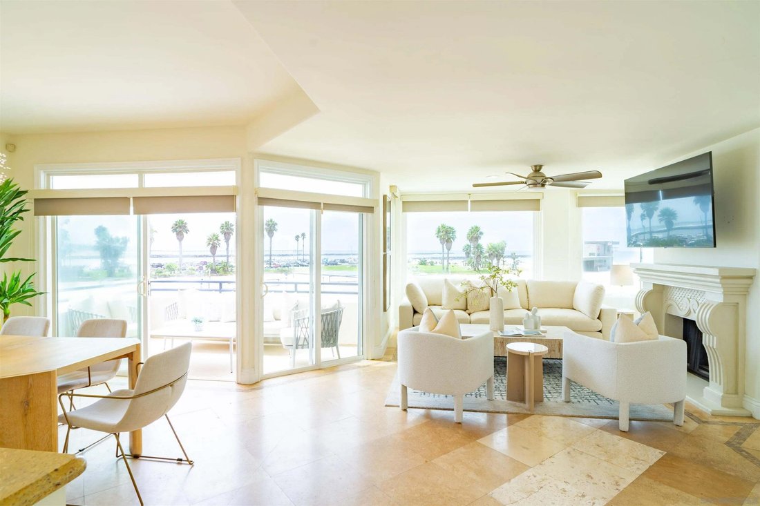 Condo in San Diego, California, United States 4 - 18711524