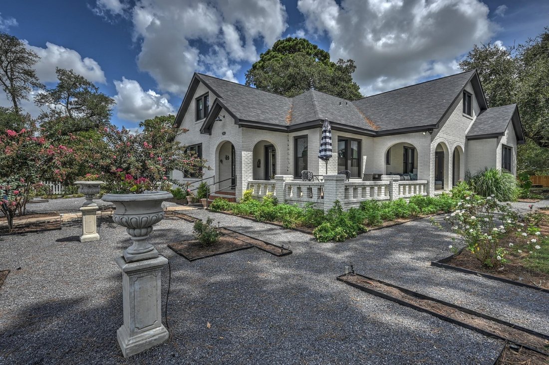 House in Brenham, Texas, United States 1 - 18703811