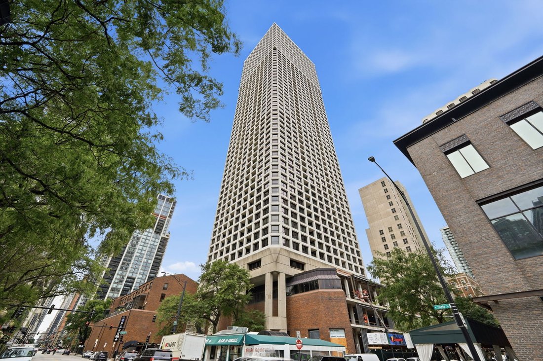 Condo in Chicago, Illinois, United States 1 - 18703642