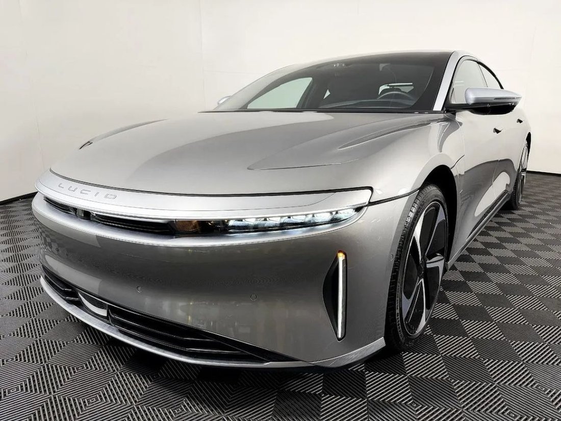 Sedan in Lynnwood, WA, United States 3 - 18707640