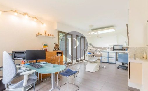 Apartment in La Faiencerie-Le Clos Saint Cyr, Bourg-la-Reine, France 1
