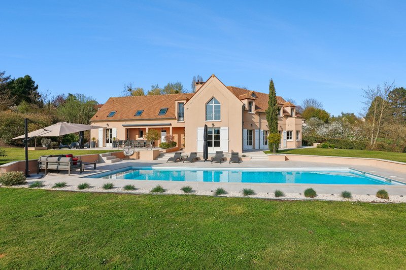 House in Sud, Chambourcy, France 2 - 18704381