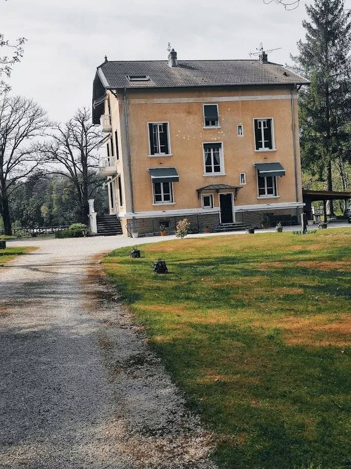 Casa en Pont-d'Ain, Auvernia-Ródano-Alpes, Francia 1 - 17744809