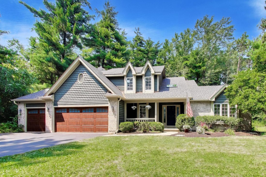 House in Village of Lakewood, Illinois, United States 2 - 18709273