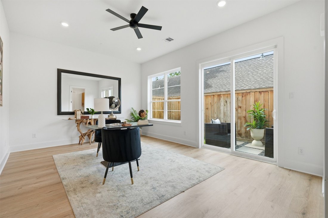 House in Houston, Texas, United States 3 - 18708029