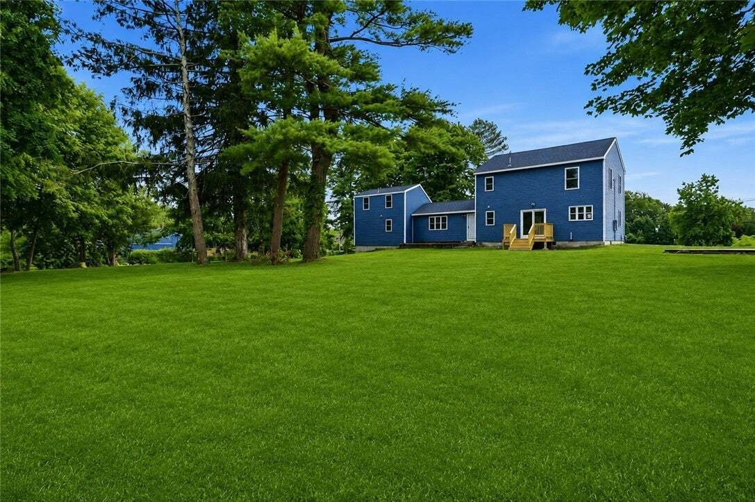 House in Cranston, Rhode Island, United States 4 - 18539365