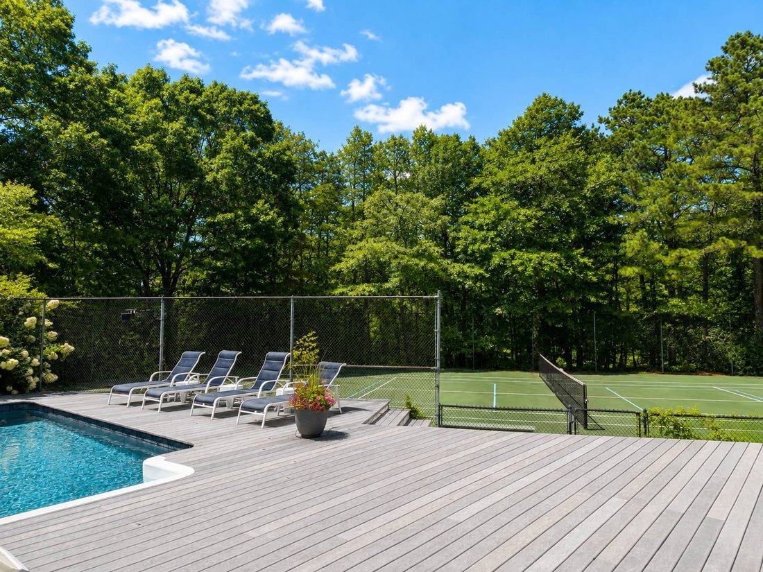 House in East Quogue, New York, United States 5 - 18705126