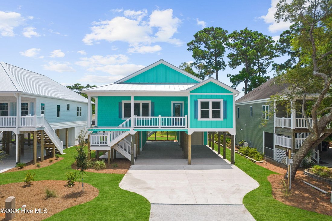 House in Oak Island, North Carolina, United States 1 - 18714562