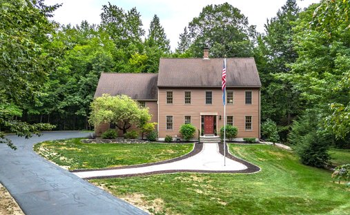 House in Naples, Maine, United States 1