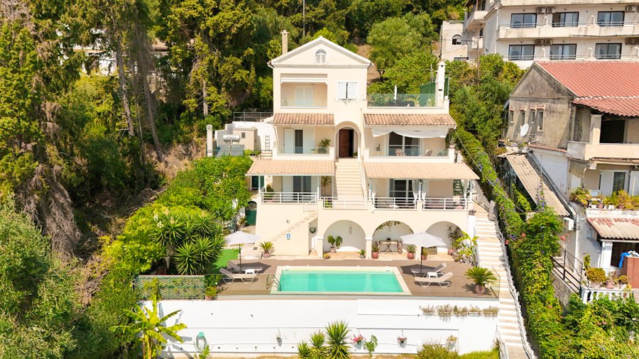 Villa in Perama, Attica, Greece 1 - 18711936