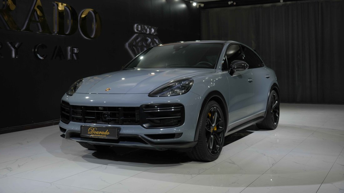 Suv in Dubai, United Arab Emirates 3 - 18713725