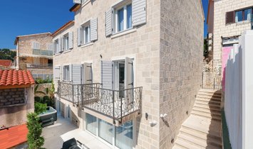 Villa en Split-Dalmacia, Croacia 1