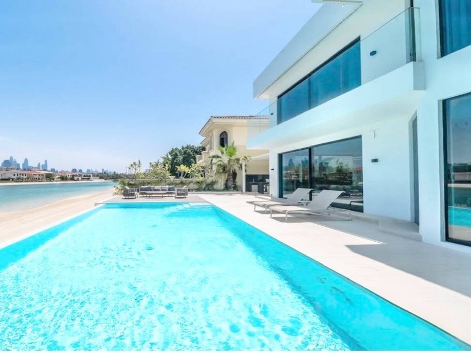 Villa in Palm Jumeirah, Dubai, United Arab Emirates 2 - 18715281